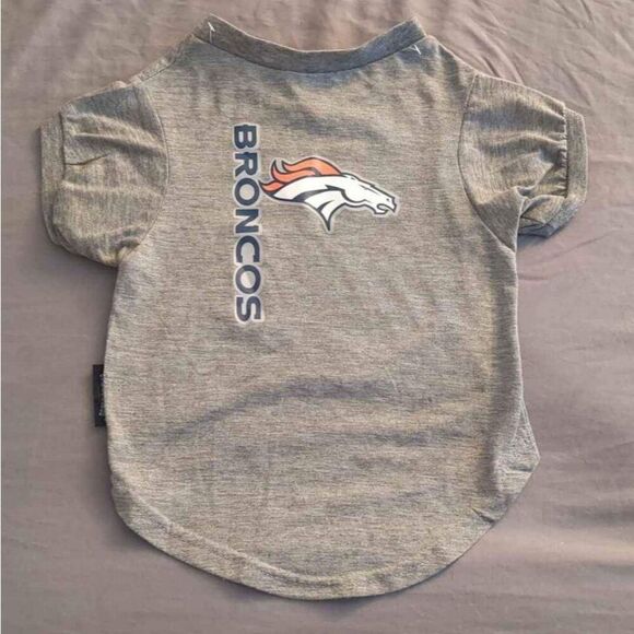 Hunter Other - Denver Broncos dog tee shirt NWOT BENEFITS SENIOR RESCUE
